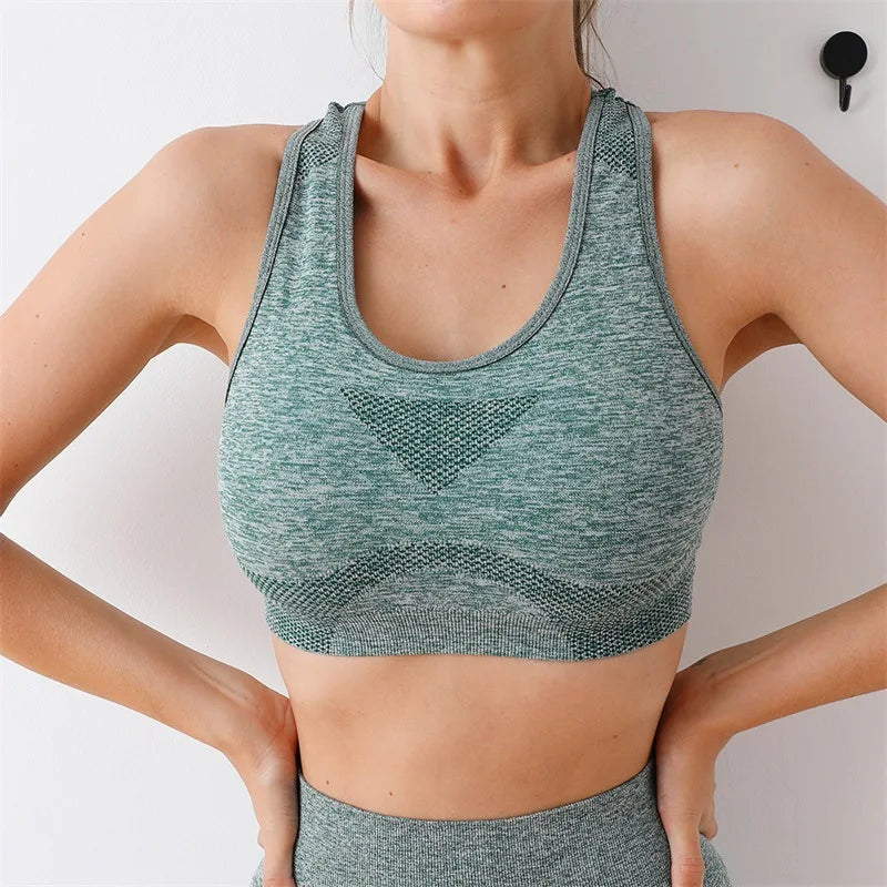 Seamless Gym Set for Women – Yoga Bra & Shorts, Fitness Activewear